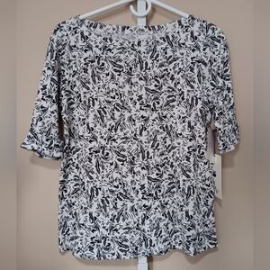 Gloria Vanderbilt (Size S) Black & White Alanis Abstract Print Fitted Top (NWT)